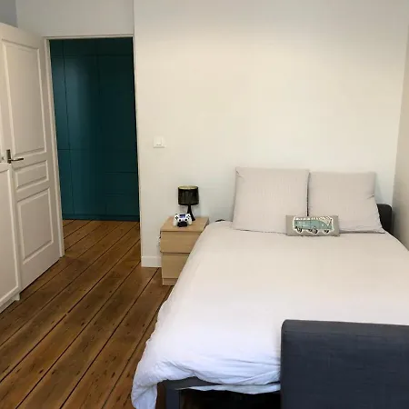 Maison En Centre Avec Jardin Et Piscine Apartmán