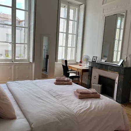 Appartement Maison En Centre Avec Jardin Et Piscine Bordeaux