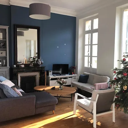 Appartamento Maison En Centre Avec Jardin Et Piscine *