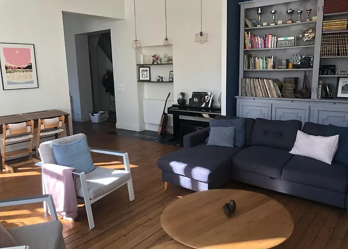 Appartement Maison En Centre Avec Jardin Et Piscine